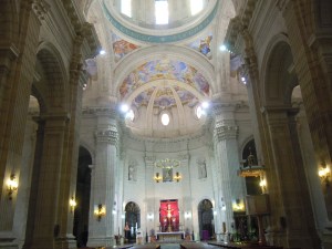 interior de la basílica