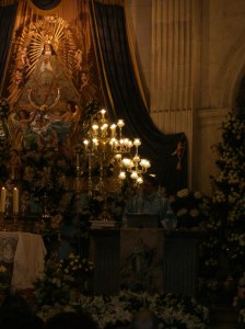 D. Luis Emilio durante la novena
